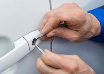 מנעולן בפתח תקווה: האם המיקום הוא יתרון?