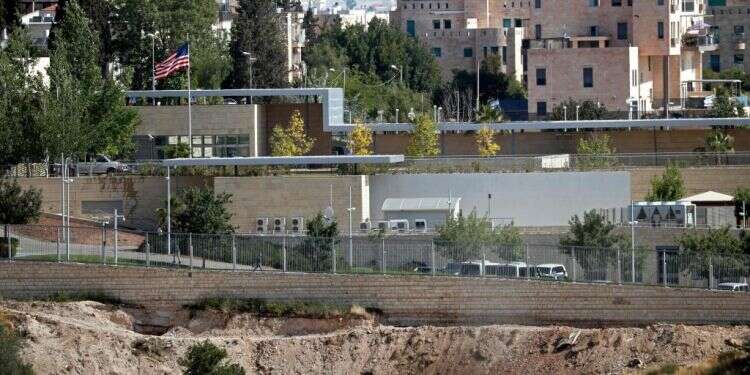 החפירות ליד הקונסוליה האמריקנית בירושלים אשר תשמש זמנית כשגרירות ארה צילום: AFP