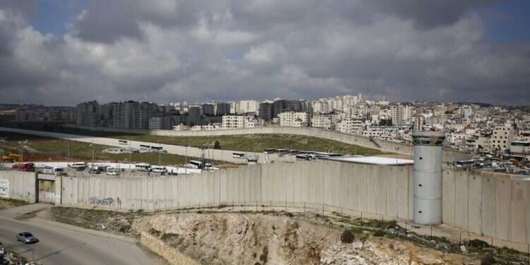 גדר ההפרדה. צילום: AFP