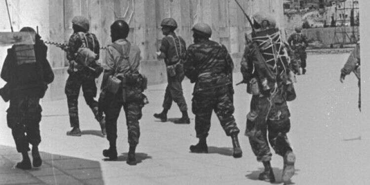 כיבוש הר הבית במלחמת ששת הימים. צילום: לע צילום: לע"מ