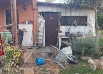 רקטה שנורתה על בית ביישובי הדרום. צילום: דוברות אשכול