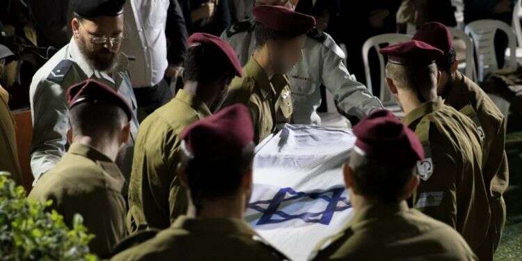 לוחם דובדבן רונן לוברסקי ז צילום: יונתן זינדל, פלאש90