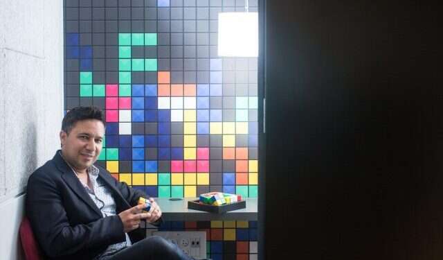 זיו אלול. צילום: אבישג שאר ישוב.
החברה הקטנה מפ"ת שיודעת עליכם כמעט הכול