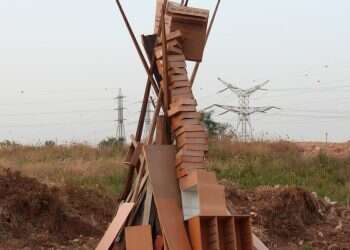 "מדורות", סדרת צילומים, סיגלית פריד, 2016 . גלריית "פרדס", בית הספר הגבוה לאמנות