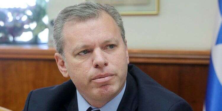 חכמים בשמש: חוק חופש המידע הפך לכלי ניגוח