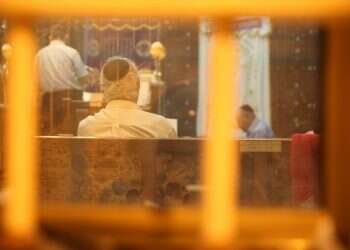 תפילות לפני יום כיפור. צילום: מרים צחי צילום: מרים צחי