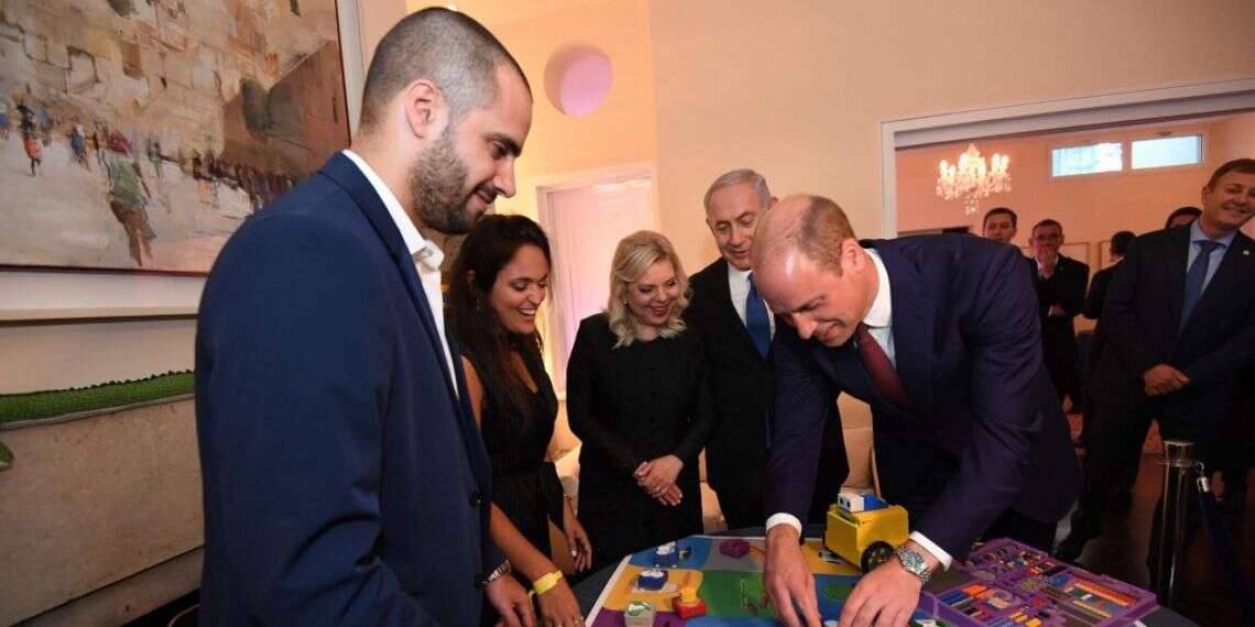 הנסיך ויליאם עם בני הזוג נתניהו. צילום: חיים צח, לע צילום: חיים צח, לע"מ