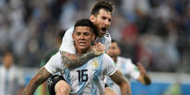 מסי קופץ על רוחו. צילום: AFP