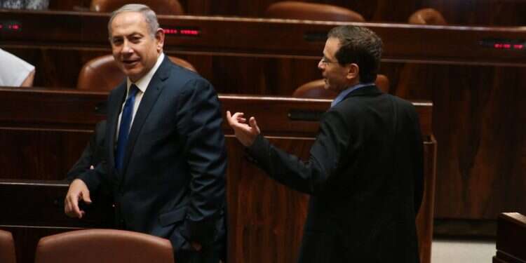 יצחק הרצוג ובנימין נתניהו. צילום: אורן בן חקון יצחק הרצוג ובנימין נתניהו. צילום: אורן בן חקון