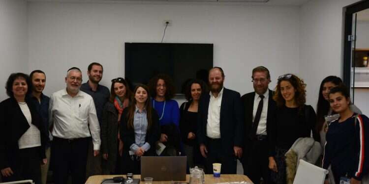 'המכון החרדי למחקרי מדיניות'
 "מי שטוען שהחברה החרדית מקצינה, לא מכיר אותה"