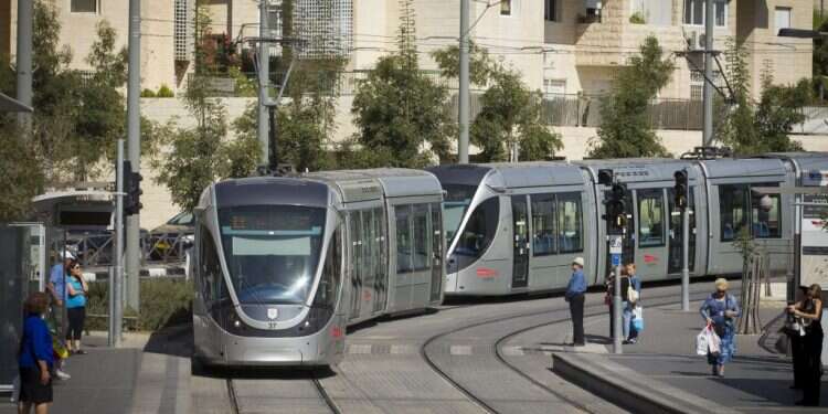 הרכבת הקלה. צילום: פלאש 90 צילום: פלאש 90