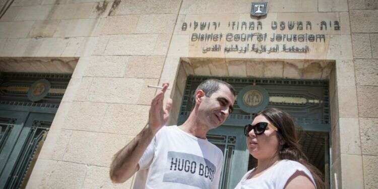 חייבטוב בבית המשפט. צילום: יונתן זינדל, פלאש 90 צילום: יונתן זינדל, פלאש 90