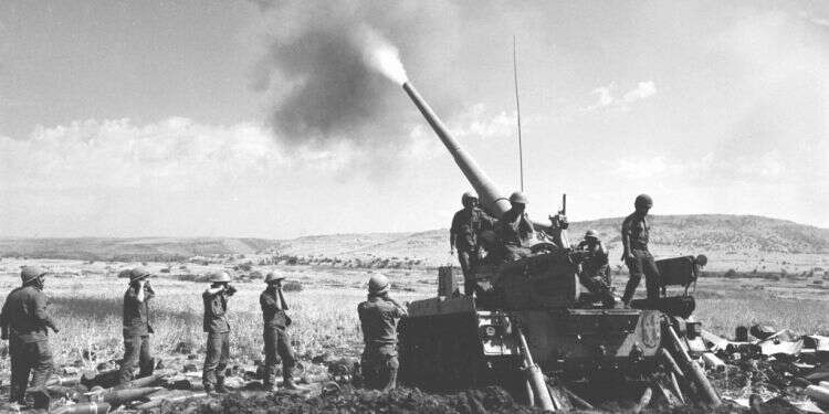 צילום: רדובן זאב, במחנה, באדיבות ארכיון צה"ל במשרד הביטחון