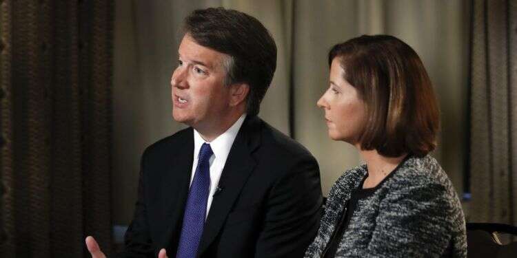 ברט קוואנו ואשתו בראיון בפוקס ניוז. צילום: AP צילום: AP