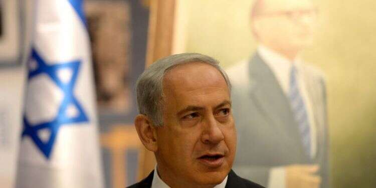 נתניהו נואם על רקע דיוקנו של מנחם בגין ז צילום: עמוס בן גרשום, לע''מ