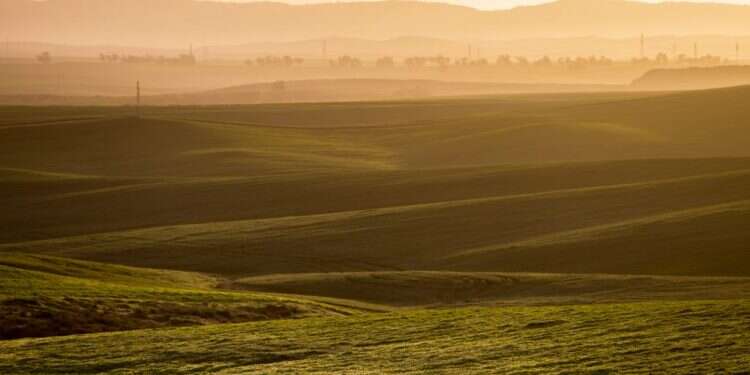 זריחה בביתרונות רוחמה. צילום: מאור קינסבורסקי, פלאש 90 צילום: מאור קינסבורסקי, פלאש 90