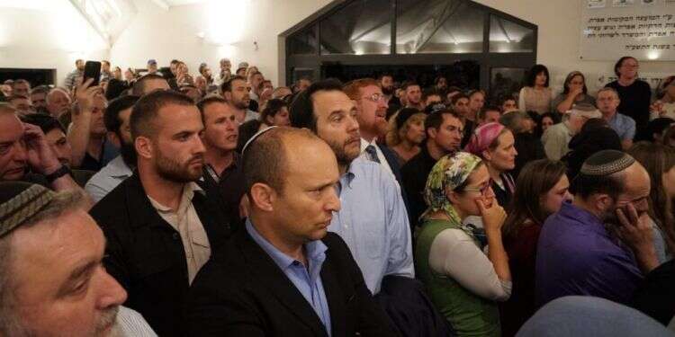 הלווייתו של ארי פולד ז צילום: מאיר אליפור/TPS