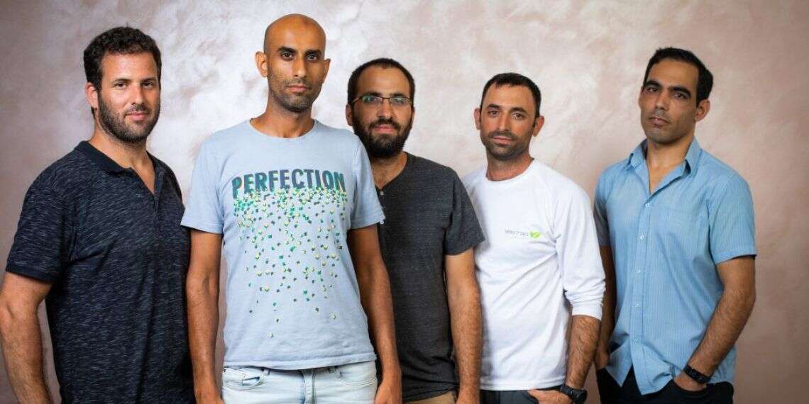 חברים ממכינת עצמונה שיצאו למסע. צילום: אריק סולטן צילום: אריק סולטן