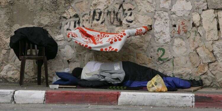 קבצן. צילום ארכיון: מרים צחי צילום ארכיון: מרים צחי