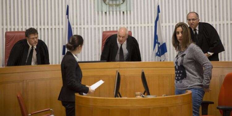 השופטים סולברג, פוגלמן ועמית. צילום: נעם ריבקין פנטון צילום: נעם ריבקין פנטון