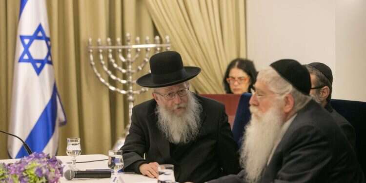 יעקב ליצמן ומאיר פרוש. צילום: אוהד צויגנברג
יעקב ליצמן ומאיר פרוש. צילום: אוהד צויגנברג