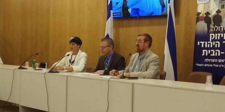 השר ארדן וחברי הכנסת יהודה גליק ושולי מועלם־רפאלי בכינוס השדולה בכנסת. צילום: מרדכי דצקובסקי צילום: מרדכי דצקובסקי