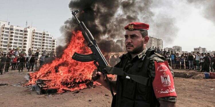 חבר בכוחות הביטחון של חמאס. צילום: AFP צילום: AFP