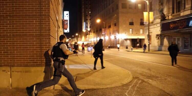 מרדף של שוטרים בסנט לואיס, 2017. צילום: AP צילום: AP