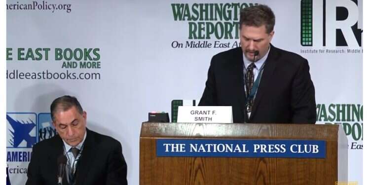 גדעון לוי עם גרנט פ' סמית, מנכ מתוך יוטיוב