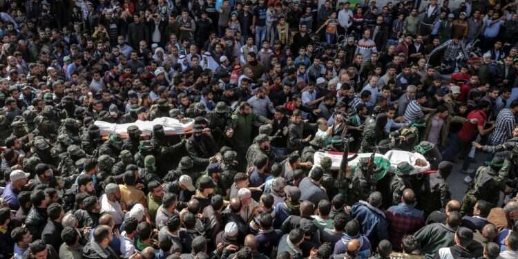 הלוויה של מחבלי חמאס שחוסלו בעזה. צילום: EPA צילום: EPA