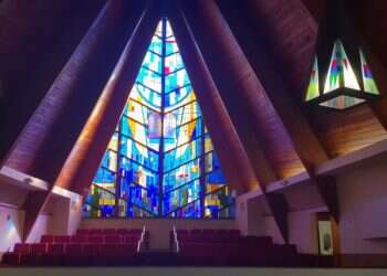 בית תפילה ייקרא: האם כנסייה יכולה להפוך לבית כנסת?