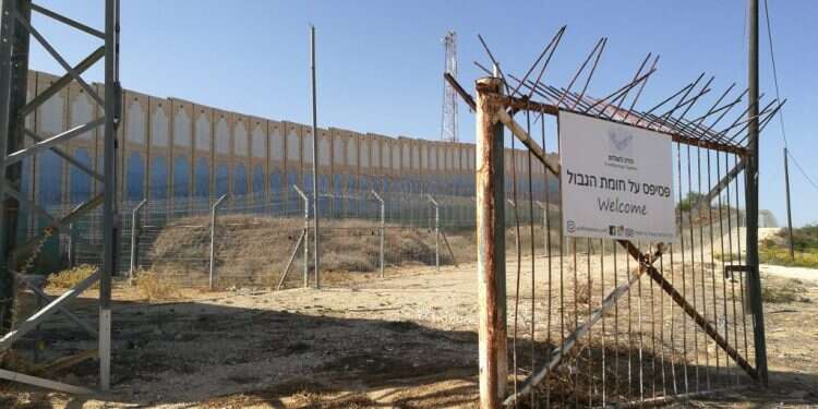 בחצר הקדמית: סיור בשדרות וביישובי עוטף עזה, בין גאווה גדולה לתסכול עז