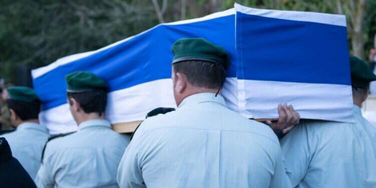 ארונו של סא צילום: דובר צה"ל