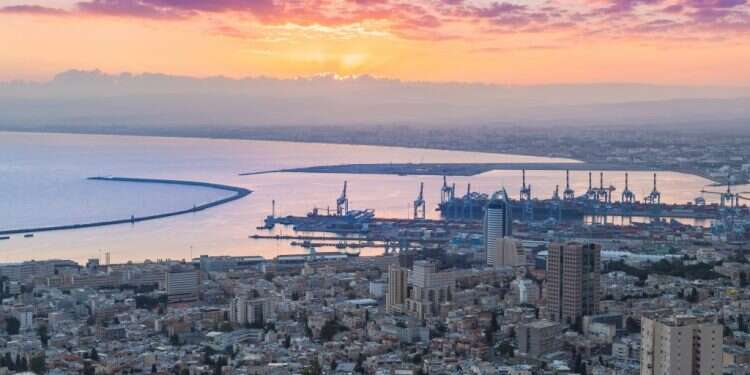 חיפה. צילום: שאטרסטוק צילום: שאטרסטוק