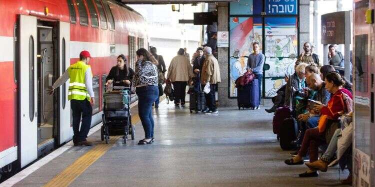 רכבת ישראל. צילום: אבישג שאר-ישוב צילום: אבישג שאר-ישוב