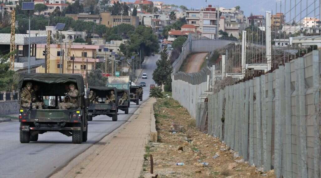 חיילי צבא לבנון השבוע ליד כפר כילא שממנו נחפרו המנהרות לישראל. צילום: AFP צילום: AFP