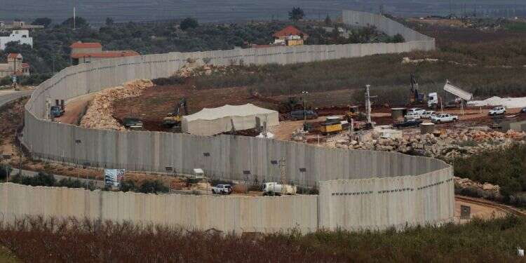 העבודות לאיתור והשמדת מנהרות חיזבאללה בגבול ישראל-לבנון. צילום: AFP "מגן צפוני": חיזבאללה מנסה למזער נזקים?