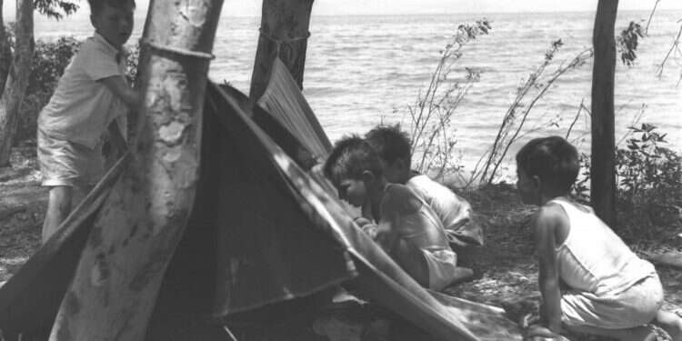 ילדי הקיבוץ, 1949. צילום: דוד אלדן, לע צילום: דוד אלדן, לע"מ