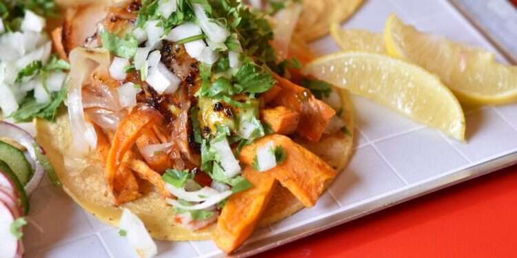 טאקוס לואיס. צילום: חן קורן צילום: חן קורן