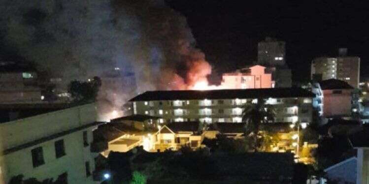 בית הכנסת ''מורשה'' עולה באש. צילום: יח''צ צילום: יח''צ