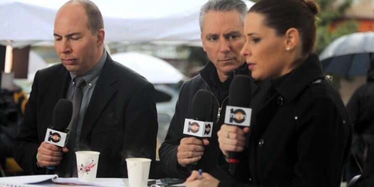 פאנל חדשות 10. צילום: גדעון מרקוביץ צילום: גדעון מרקוביץ