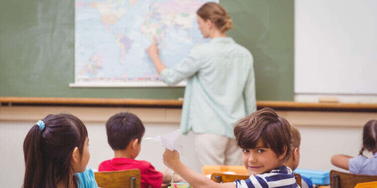 תלמידים בכיתה. אילוסטרציה. צילום: שאטרסטוק צילום: שאטרסטוק