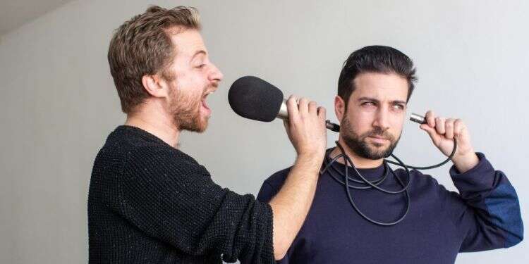 מימין לשמאל: אמיר ובן חכים. צילום: אבישג-שאר ישוב צילום: אבישג-שאר ישוב