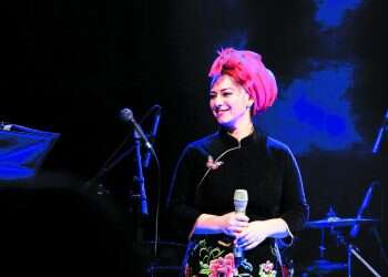 רונה רזאל. צילום: אנדראה בראונשטיין צילום: אנדראה בראונשטיין