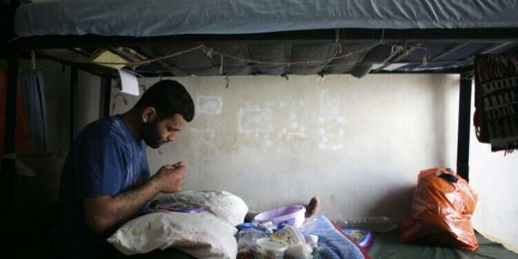 אסיר בכלא פלסטיני. אילוסטרציה. צילום: רויטרס צילום: רויטרס