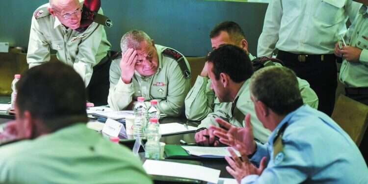 תמונות נבחרות מתקופת כהונתו של הרמטכ צילום: דו"צ