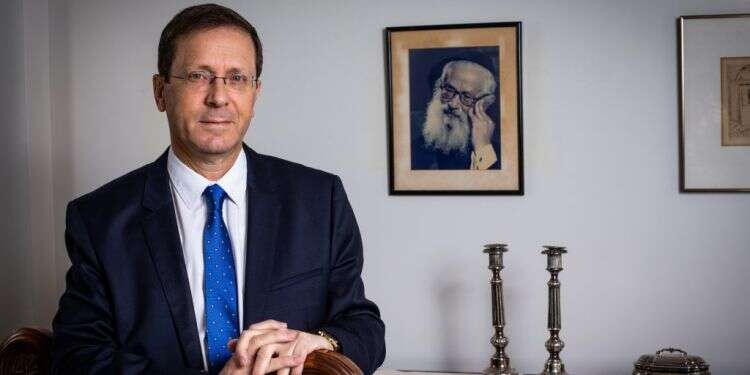 יצחק בוז'י הרצוג. צילום: אריק סולטן צילום: אריק סולטן