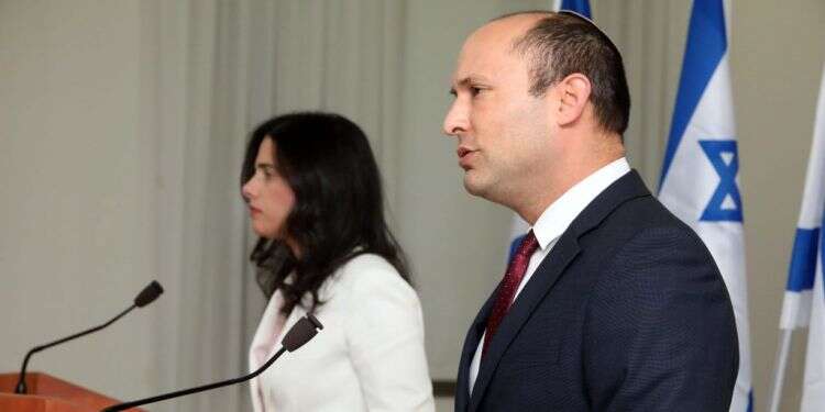 נפתלי בנט ואיילת שקד. צילום: גדעון מרקוביץ' צילום: גדעון מרקוביץ'