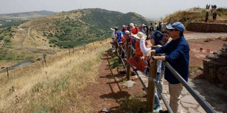 תיירים בגולן. צילום: אייל מרגולין ג'יני צילום: אייל מרגולין ג'יני