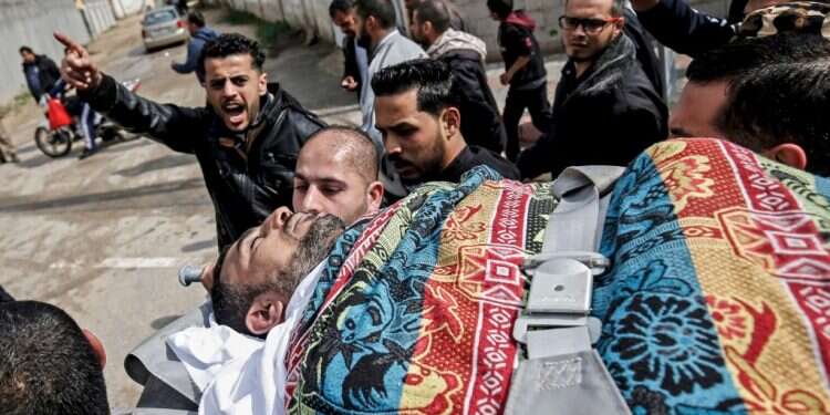 לוויתו של עבד אלחמיד אלעסכר. צילום: AFP צילום: AFP